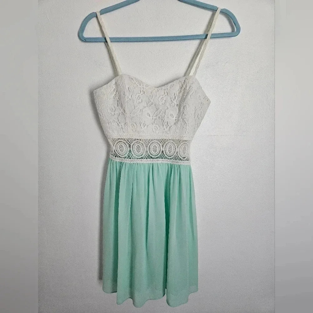 BCX White Lace Mint Green Chiffon Fit Flare Dress Size 7